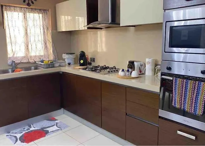 Appartement 2 Bedroom Penthouse With Country And Sea Views *