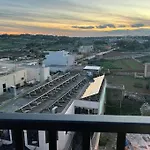 Apartament 2 Bedroom Penthouse With Country And Sea Views
