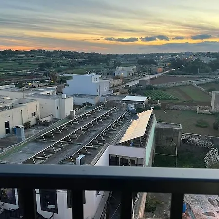 Апартаменты 2 Bedroom Penthouse With Country And Sea Views