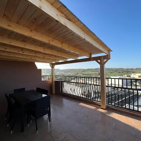 Апартаменты 2 Bedroom Penthouse With Country And Sea Views