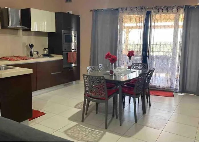 Апартаменты 2 Bedroom Penthouse With Country And Sea Views