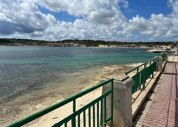 2 Bedroom Penthouse With Country And Sea Views *